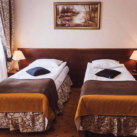 Hotel Osjann Biała Podlaska Esterno foto