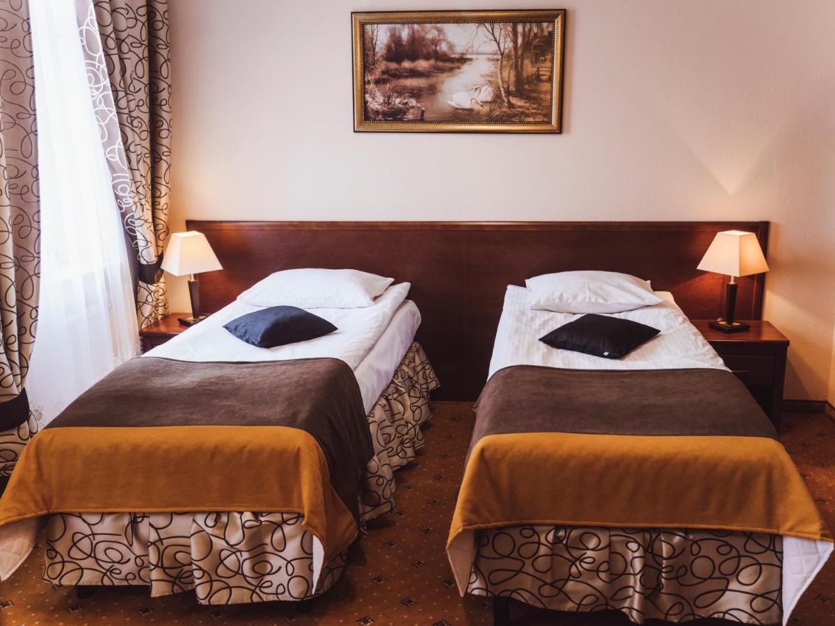 Hotel Osjann Biała Podlaska Esterno foto