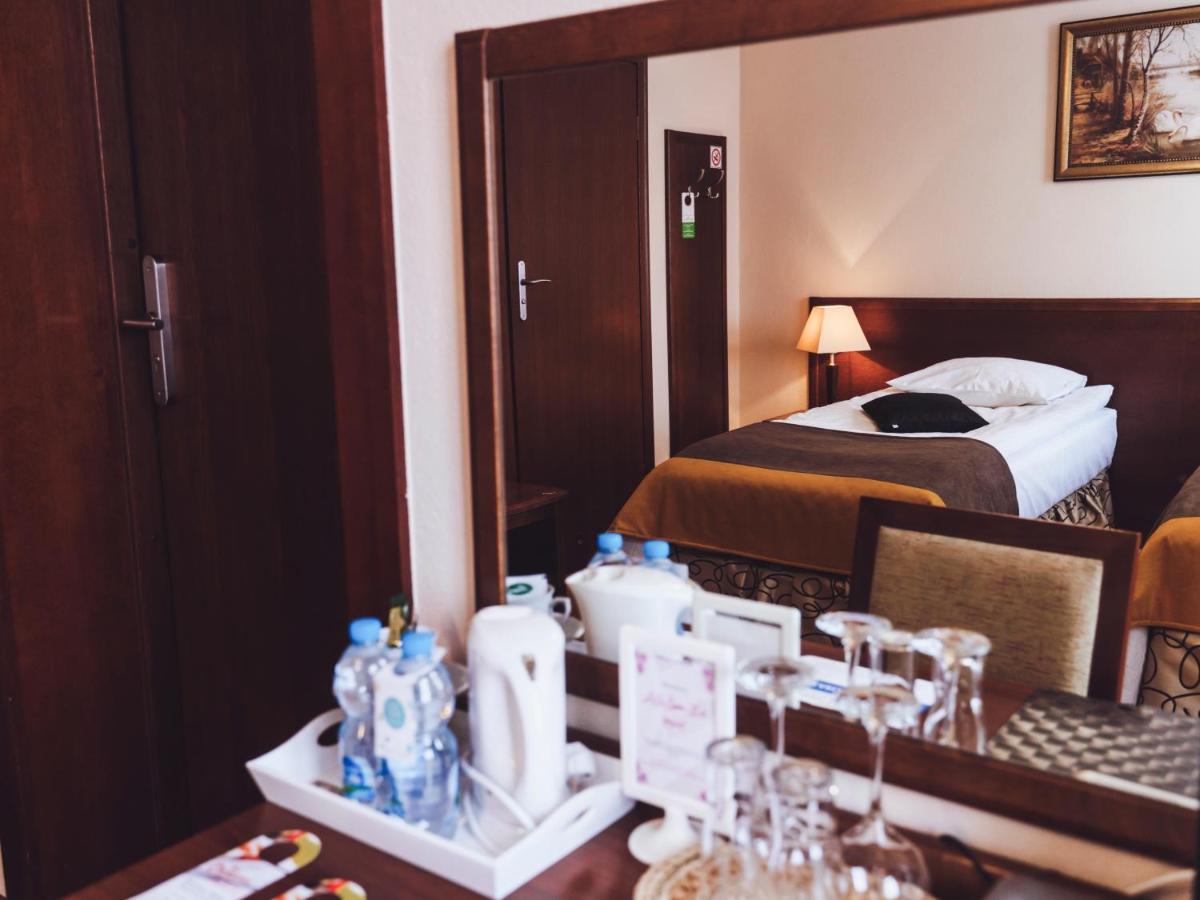 Hotel Osjann Biała Podlaska Esterno foto