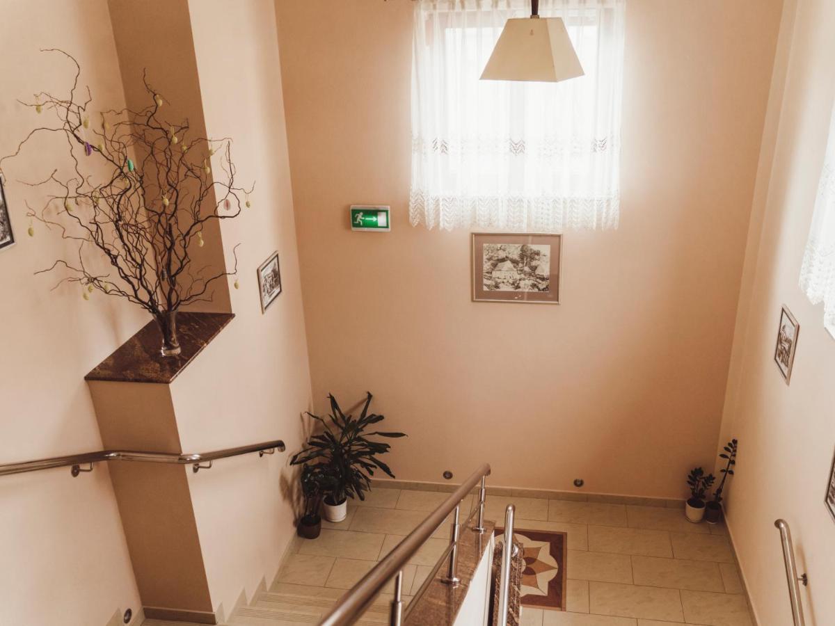 Hotel Osjann Biała Podlaska Esterno foto