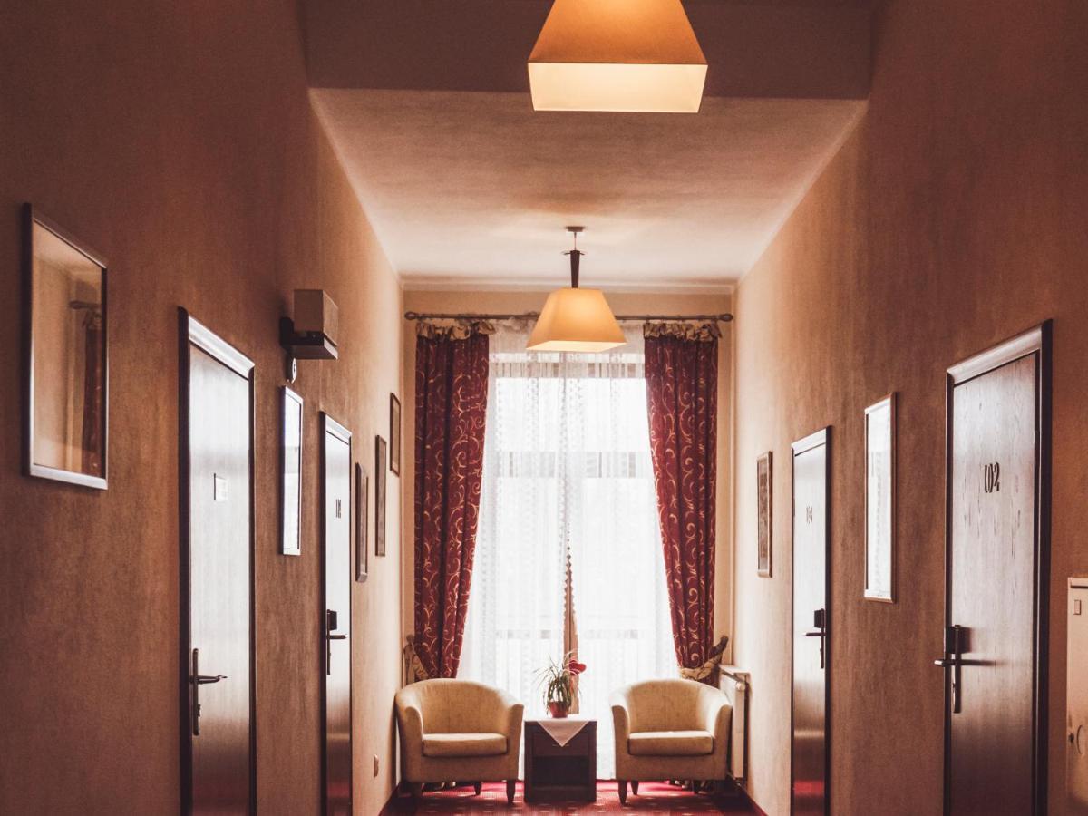 Hotel Osjann Biała Podlaska Esterno foto